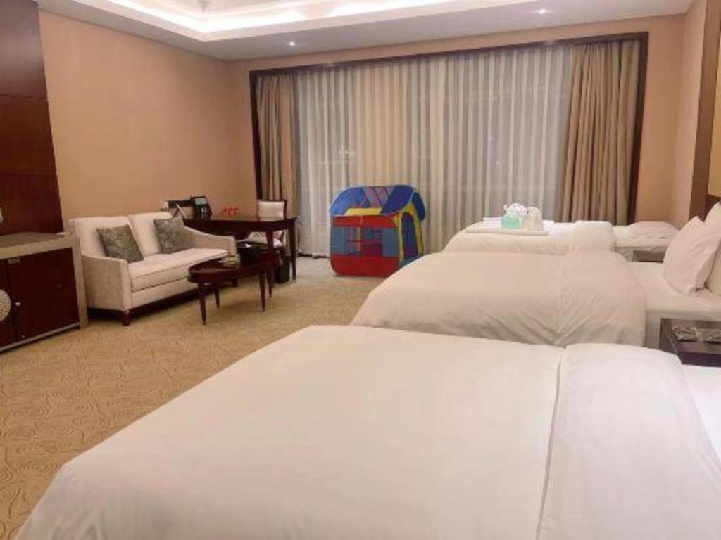 Linyi Blue Horizon International Hotel Yi He Экстерьер фото