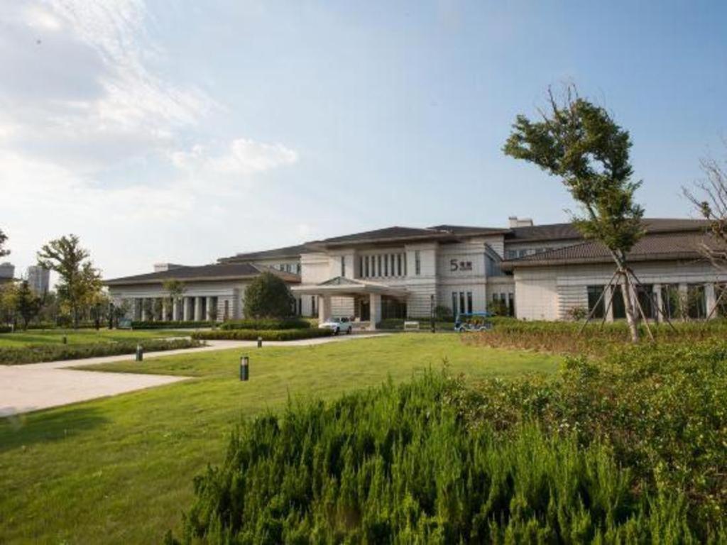 Linyi Blue Horizon International Hotel Yi He Экстерьер фото