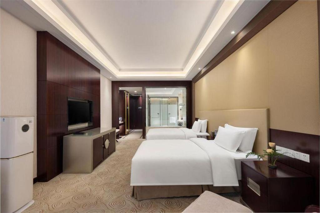 Linyi Blue Horizon International Hotel Yi He Экстерьер фото