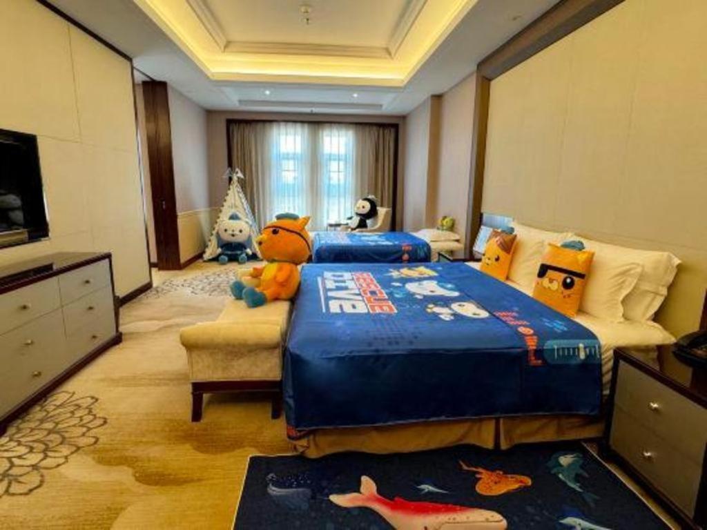 Linyi Blue Horizon International Hotel Yi He Экстерьер фото