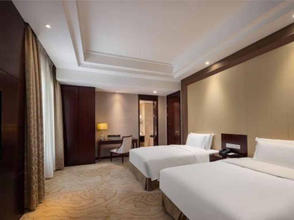 Linyi Blue Horizon International Hotel Yi He Экстерьер фото